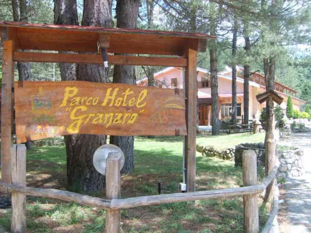 Parco Hotel Granaro Sorbo San Basile Esterno foto