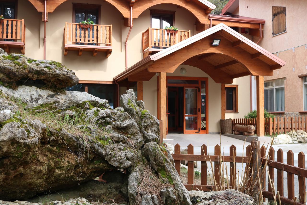 Parco Hotel Granaro Sorbo San Basile Esterno foto